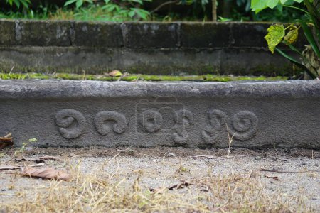Foto de Gilang Stone Site (Situs watu gilang). This site is a relic of Sri Bameswara, the King of Kadiri who ruled around 1112-1135 before King Joyoboyo. - Imagen libre de derechos