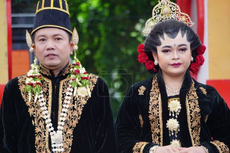 Foto de Indonesio con un vestido de novia de Java - Imagen libre de derechos