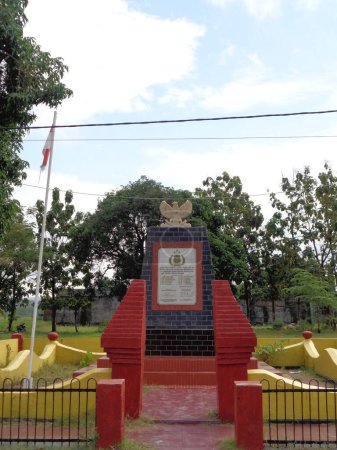 Téléchargez les photos : Le monument de Perjuangan Polri (lutte policière indonésienne). Ce monument commémore les services de 12 policiers qui ont défendu l'indépendance contre les attaques néerlandaises - en image libre de droit