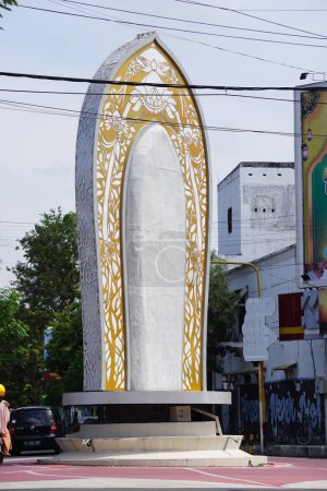 Téléchargez les photos : Monument de Jayastamba (monument de la victoire à Nganjuk Java Est. Jayastamba vient du Sanskrit. Jaya signifie victoire et Stamba signifie monument - en image libre de droit