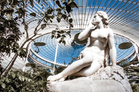 Eve by Scipione Tadolini, inside of greenhouse, Kibble Palace, Glasgow