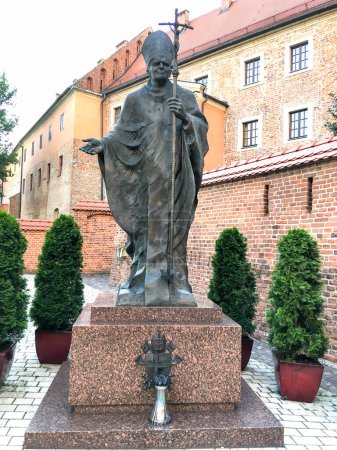Téléchargez les photos : Cracovie, Pologne : Monument dédié à Karol Wojtyla - en image libre de droit