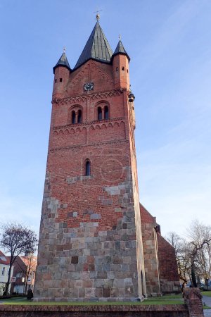 Foto de Westerstede, Alemania: Iglesia histórica de la ciudad en Niedersachsen - Imagen libre de derechos