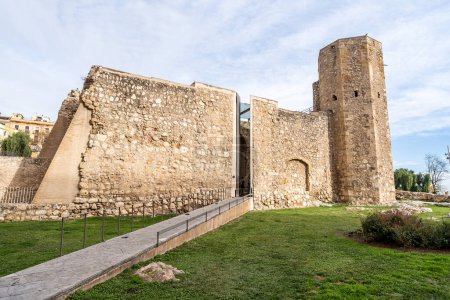 Foto de Ruinas del circo romano de Tarragona. Era una de las puertas de acceso al Circo. - Imagen libre de derechos