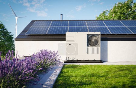 Téléchargez les photos : Une pompe à chaleur avec panneaux photovoltaïques installés sur le toit d'une maison unifamiliale, ainsi qu'un toit vert recouvert d'herbe sur le garage, constitue une solution écologique de chauffage et de climatisation pour la propriété - en image libre de droit