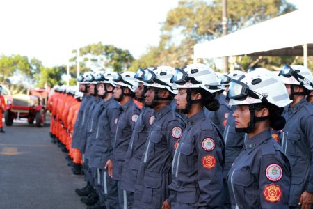 Photo for Simoes filho, bahia, brazil - november 11, 2022: Military firefighters from Bahia do training at a barracks in the city of Simoes Filho. - Royalty Free Image