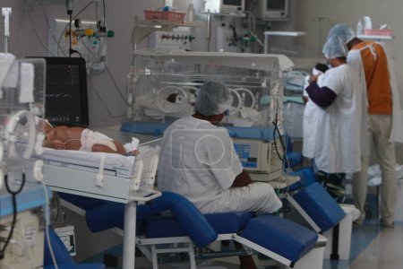 Téléchargez les photos : Ilheus, bahia, brésil - 21 octobre 2022 : vue de l'Hôpital Materno Infantil Dr Joaquim Sampaio, dans la ville d'Ilheus, au sud de Bahia. - en image libre de droit