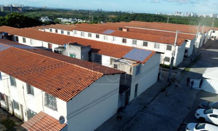 Téléchargez les photos : Salvador, bahia, brésil - 15 avril 2023 : maisons du programme de logement Minha Casa Minha Vida dans la ville de Salvador. - en image libre de droit