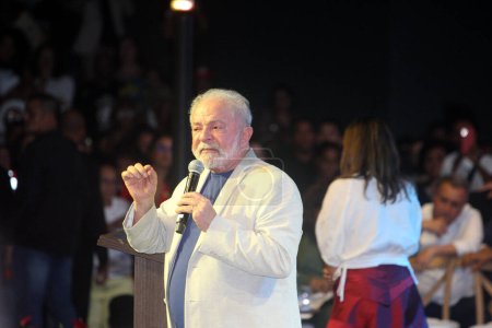 Foto de Salvador, bahia, brasil - 11 de mayo de 2023: Luiz Inácio Lula da Silva, Presidente de Brasil sanciona la Ley Paulo Gustavo en la ciudad de Salvador. - Imagen libre de derechos