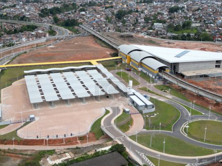 Foto de Salvador, bahia, Brasil - 29 de diciembre de 2023: vista de la estación Aguas Claras del metro de Salvador. - Imagen libre de derechos