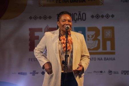 Foto de Salvador, bahia, brasil - 17 de mayo de 2024: Margareth Menezes, Ministra de Cultura de Brasil en el gobierno de Lula. visto durante un evento en la ciudad de Salvador. - Imagen libre de derechos
