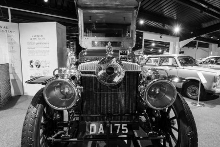 Téléchargez les photos : Sparkford.Somerset.Royaume-Uni.26 mars 2023.Une limousine supérieure amovible Daimler 1905 est exposée au Haynes Motor Museum à Somerset - en image libre de droit