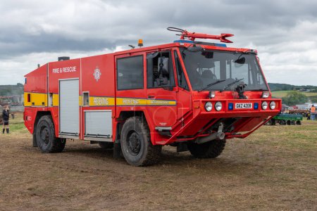 Foto de Low Ham.Somerset.Reino Unido.23 de julio de 2023.Un camión de bomberos Alvis Unipower se exhibe en el espectáculo de vapor y país de Somerset - Imagen libre de derechos