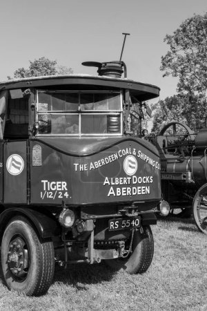Téléchargez les photos : Drayton.Somerset.Royaume-Uni.18 août 2023.Un wagon à vapeur Super Sentinel restauré de 1924 est exposé lors d'un événement agricole d'hier. - en image libre de droit