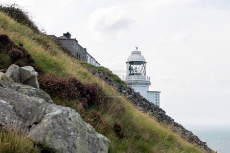 Foto des Leuchtturms von Foreland am Foreland Point an der Nordküste von Devon