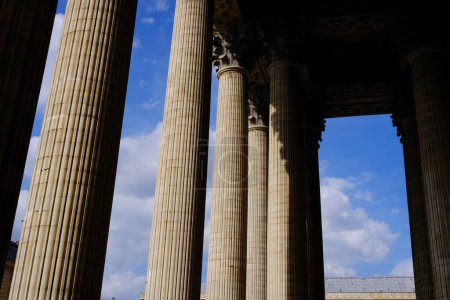 Téléchargez les photos : Portique Colonne du Panthéon Paris, France. - en image libre de droit