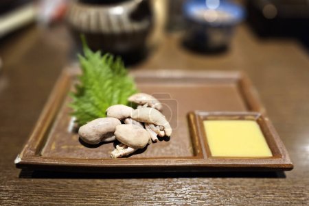 Foto de Close up Receta de hígado de anguila, Es una famosa receta japonesa. - Imagen libre de derechos