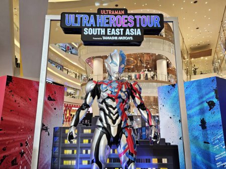 Foto de BANGKOK, TAILANDIA - 18 de enero de 2024: Ultraman Blazar es un drama tokusatsu japonés producido por Tsuburaya Productions.. - Imagen libre de derechos