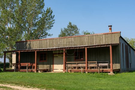 Reconstrucción de un asentamiento original en la zona rural de Illinois. Sitio histórico de Chaplin Creek, Franklin Grove, Illinois.
