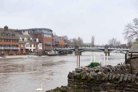 Foto de January 14, 2023 Windsor, United Kingdom View from Barry Avenue to Thames river - Imagen libre de derechos