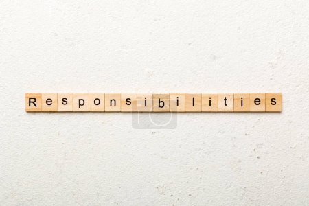 Verantwortungswort auf Holzblock geschrieben. Verantwortungstext auf dem Tisch, Konzept.