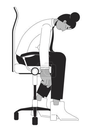 Empleada negra que se queda dormida en la silla de oficina personaje de dibujos animados en 2D en blanco y negro. Mujer dormitando aislado contorno vectorial persona. Fatiga en el lugar de trabajo ilustración plana monocromática