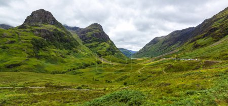 Téléchargez les photos : Belle vue sur la vallée de Glencoe, l'un des endroits les plus fascinants d'Écosse - en image libre de droit