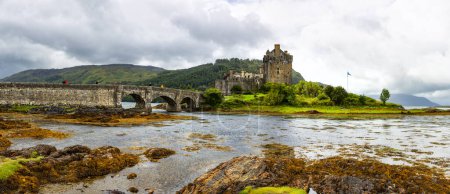 Téléchargez les photos : Belle vue sur le château d'Eilean Donan, Écosse - en image libre de droit