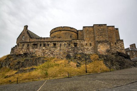 Photo for EDINBURGH, SCOTLAND 2022 August 22: Edinburgh Castle is an ancient fortress, from its position on top of the castle rock it dominates the panorama of the city of Edinburgh - Royalty Free Image