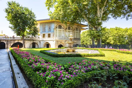 Téléchargez les photos : Belle vue sur le célèbre palais Topkapi à Istanbul, Turkiye - en image libre de droit
