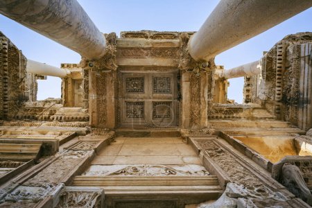 Foto de Hermosa vista de Éfeso, un sitio arqueológico muy importante en el suroeste de Turquía - Imagen libre de derechos