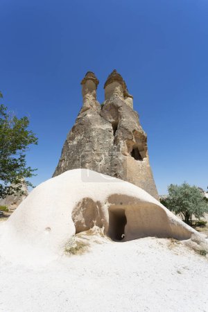 Pasabag, ses célèbres cheminées de fées dans la vallée de Goreme, en Cappadoce, Turquie