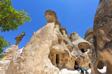 Foto de PASABAG, CAPPADOCIA 2023, 07 de agosto: Pasabag, sus famosas chimeneas de hadas en Goreme Valley, Capadocia, Turquía - Imagen libre de derechos