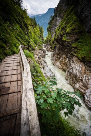 Téléchargez les photos : Gorge de Lammerklamm dans la région de Salzbourg, Autriche - en image libre de droit