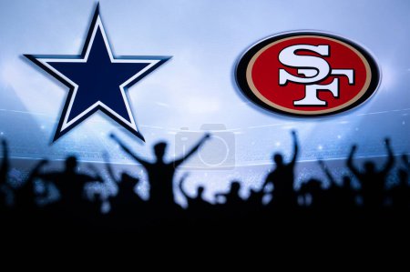 Foto de SAN FRANCISCO, USA, JANUARY 18, 2023: Dallas Cowboys vs. San Francisco 49ers. NFL Divisional Round 2023, Silhouette of of fans supporting the team and cheering for the players during the game. - Imagen libre de derechos