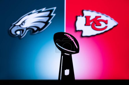 Foto de PHOENIX, USA, 30 JANUARY 3, 2023: Philadelphia Eagles vs. Kansas City Chiefs. Vince Lombardy Trophy before Super Bowl LVII - Imagen libre de derechos