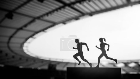 Geteilte Leidenschaft: Silhouetten von Läuferinnen und Läufern schaffen ein faszinierendes Bild der Teamarbeit in einem modernen Sportstadion. Schwarz-Weiß-Foto, bearbeiten Sie Platz für Ihre Montage