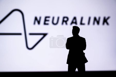 Téléchargez les photos : CALIFORNIE, États-Unis, 30. JANVIER 2024 : Le logo de la société Neuralink présente une silhouette de l'homme d'affaires Elon Musk, la société qui a implanté une puce dans le cerveau humain - en image libre de droit
