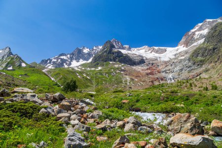 Die schönen Alpen der Monte-Bianco-Gruppe
