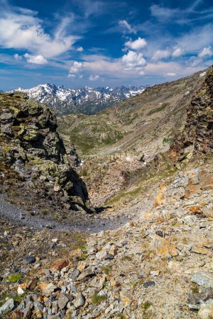 Téléchargez les photos : Journée estivale de trekking dans les montagnes du groupe Rutor, La Thuile - en image libre de droit