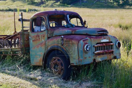 Photo for An abandoned truck in a field near Hartley, NSW - Royalty Free Image