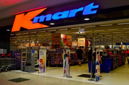 Téléchargez les photos : L'entrée d'un magasin Kmart à Penrith dans l'ouest de Sydney. Mars 2024. - en image libre de droit