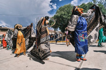 Foto de Concepción. Enero 02, 2023. Patrimonio Inmaterial de la Humanidad, Escenas del festival Huaconada en Mito, Concepción - Imagen libre de derechos