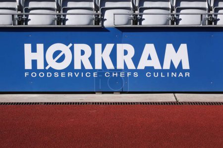 Téléchargez les photos : Aarhus, Danemark - 16 avril 2022 : Horkram Foodservice est un fournisseur national complet du secteur de la restauration et l'un des trois plus grands grossistes de restauration au Danemark - en image libre de droit