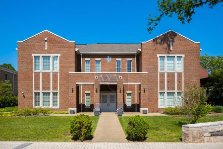 Téléchargez les photos : Nashville, Tennessee États-Unis - 10 mai 2022 : Maisons de fraternité sur le campus de l'Université Vanderbilt situé dans le quartier ouest - en image libre de droit