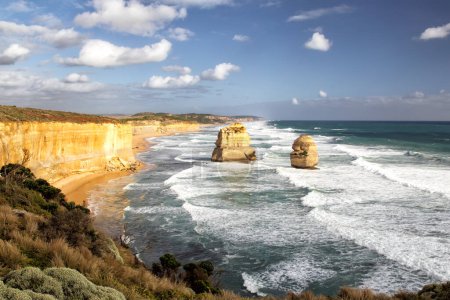 Gog et Magog, deux amas rocheux proches des Douze Apôtres, une formation rocheuse de renommée mondiale sur la Great Ocean Road près de Port Campbell, Victoria, Australie.