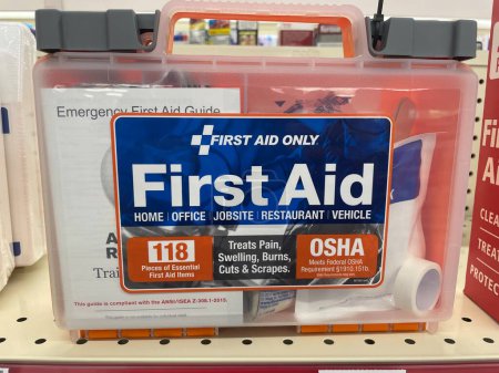Foto de Grovetown, Ga USA - 09 08 23: CVS Pharmacy and retail store interior first aid kit - Imagen libre de derechos
