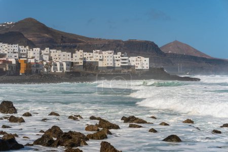 Paisaje marino. Vista de la ciudad de El Roque. Moya. Gran Canaria. Islas Canarias. España