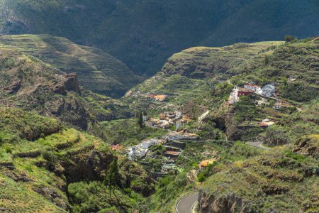 Blick auf die Stadt Juncalillo inmitten der Berge. Gldar. Gran Canaria. Kanarische Inseln. Spanien