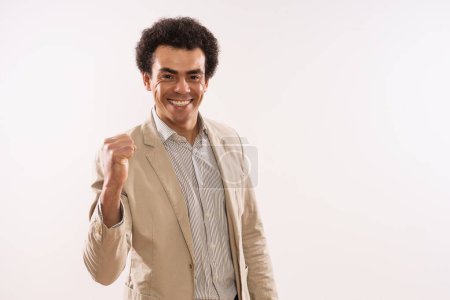 Téléchargez les photos : Portrait of happy and  successful businessman. - en image libre de droit